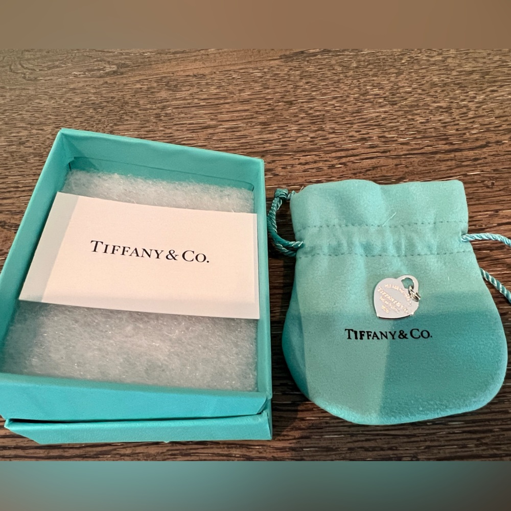 Return to Tiffany small heart charm
